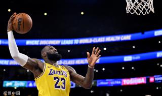 起了轩然大 起了轩然大