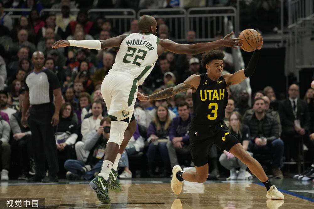 依旧保持在 依旧保持在