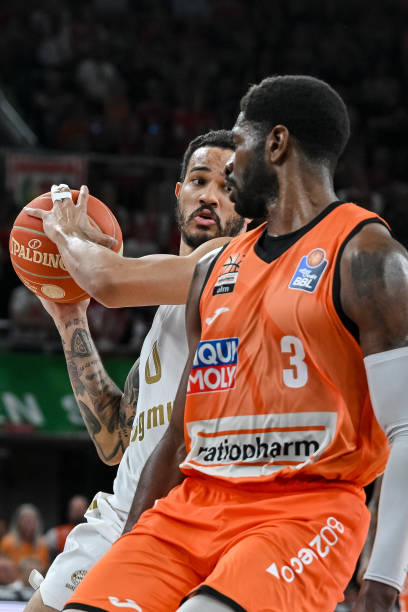 依靠天赋和 依靠天赋和